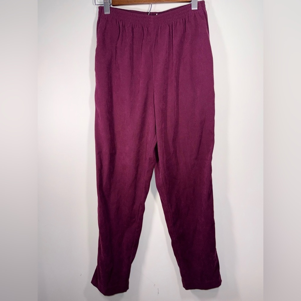 Alfred Dunner Women Corduroy like Plum Red Elastic Waist Joggers size Petite 10P